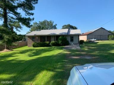 Main picture of 608 Highway 590 W