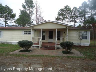 Main picture of 470 Lakeview Dr