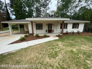 Main picture of 810 Socopatoy Ct