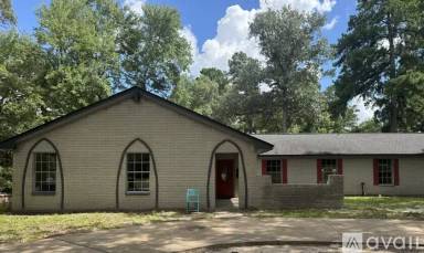 Main picture of 1405 Fish Hatchery Rd