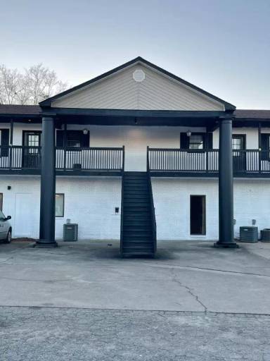 Main picture of 1603 N Main St