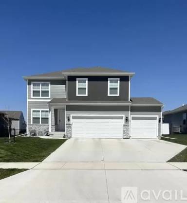 Main picture of 1035 Waukee Ave