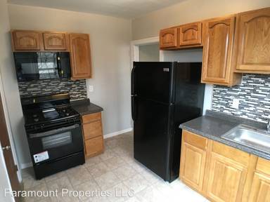 Main picture of 5608 Lansdowne Ave