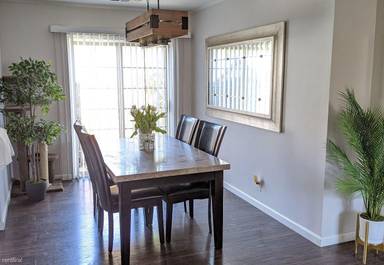 Main picture of 2266 Pulgas Ave