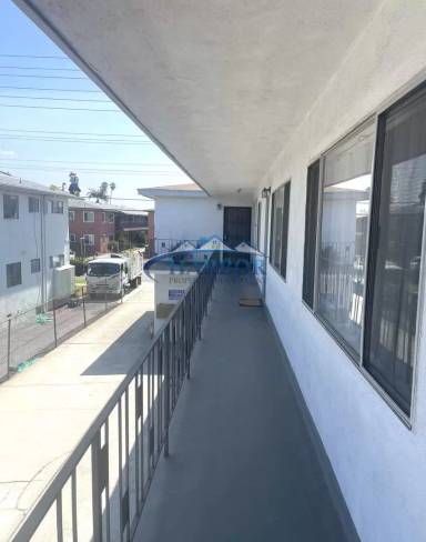 Main picture of 16911 Yukon Avenue