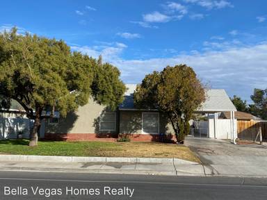 Main picture of 1067 E Oakey Blvd