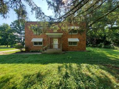 Main picture of 1793 N Main St