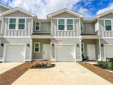 Main picture of 1631 Iroquois Ct