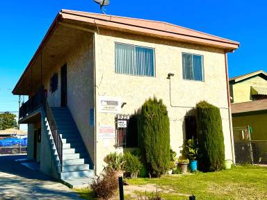 Main picture of 923 E Colden Ave