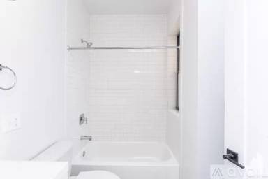 Main picture of 3407-09 W Fullerton Ave