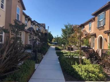 Main picture of 106 Arcangel Way
