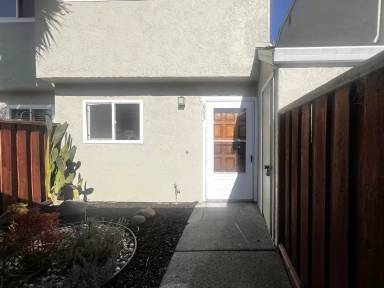 Main picture of 603 Racquet Club Cir