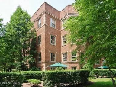 Main picture of 221 N Oak Park Ave