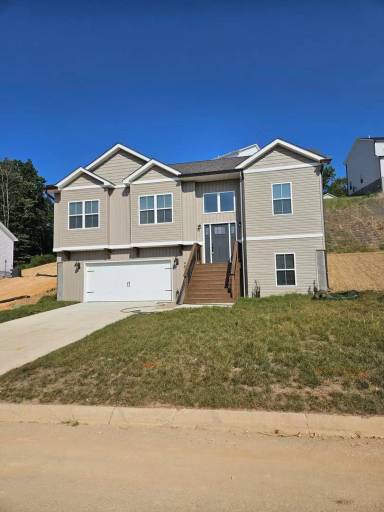 Main picture of 9812 Moon View Way