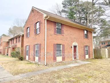 Main picture of 393 Jury Ln