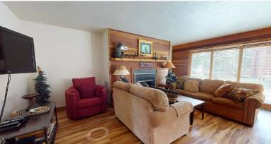 Main picture of 3 Unit B3 91299 Ryan Gulch Rd