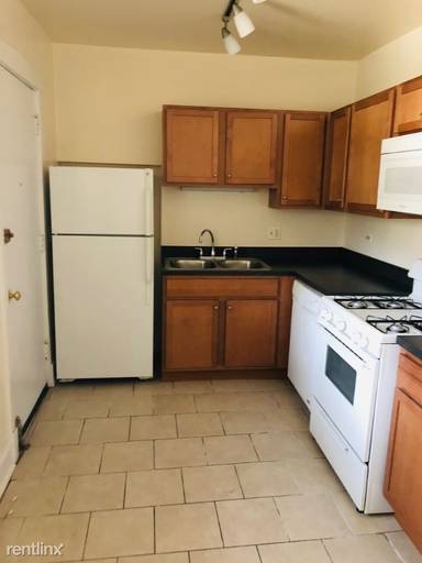 Main picture of 5746 N Sheridan Rd