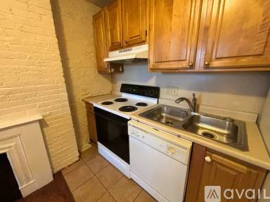 Main picture of 76 Tyler St
