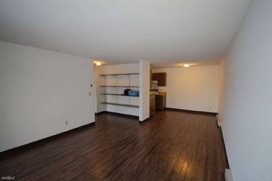 Main picture of 2650 15th St S