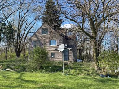 Main picture of 5241 Washington St