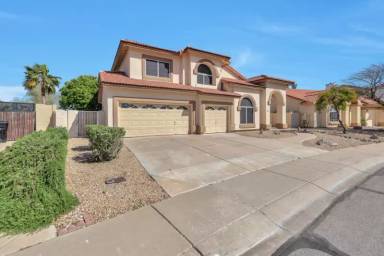 Main picture of 3125 N Meadow Dr