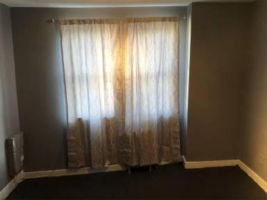 Main picture of 526 S 10th Ave