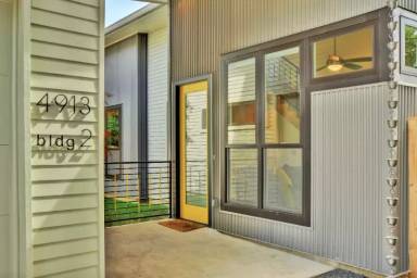 Main picture of 4907 Lynnwood St