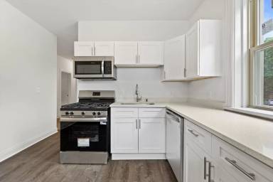 Main picture of 2905 N Bartlett Ave and 1718-34 E Lafayette Pl Apartments
