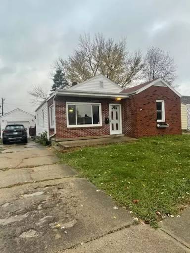 Main picture of 208 E 34th St