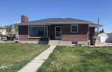 Main picture of 158 W 500 N