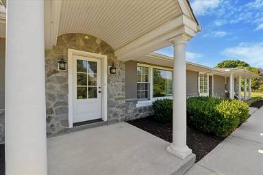 Main picture of 432 Webb Rd