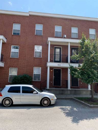 Main picture of 4611 Dillon St