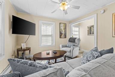 Main picture of 11 Lafountain St