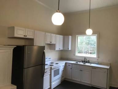 Main picture of 1101 Auburn St