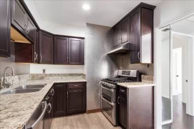 Main picture of 520 Magnolia Ave