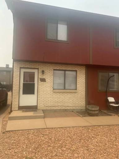 Main picture of 13 Royal Crest Dr