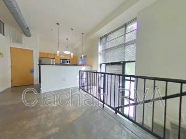 Main picture of T & E Apartments