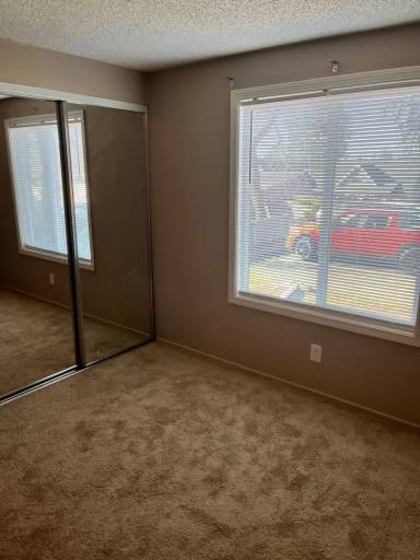 Main picture of 13500 SE Linden Ln
