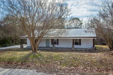 Main picture of 75 Ferncliff Dr