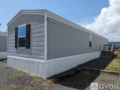 Main picture of 1401 Transmitter Rd