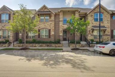Main picture of 2421 Belvedere Ln