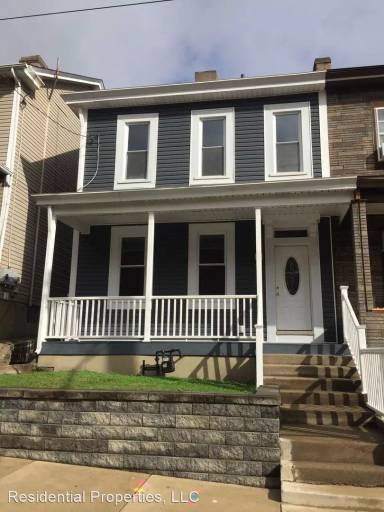 Main picture of 320 Lincoln Ave