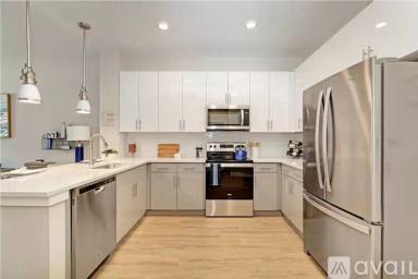 Main picture of 101 E 23rd St