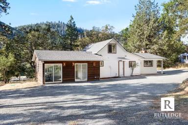 Main picture of 3838 Highway 238