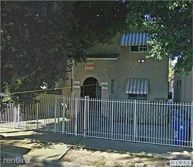 Main picture of 1305 E 56th St
