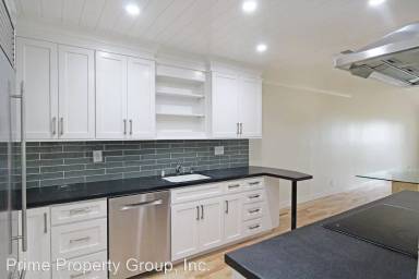 Main picture of 19 Mission Hills St