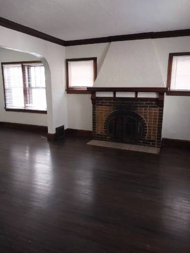 Main picture of 2115 10th Ave
