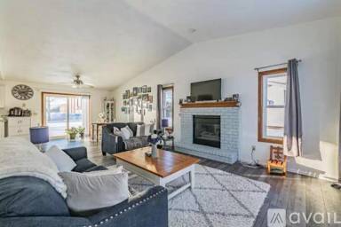 Main picture of 3617 S Berryfield Ln