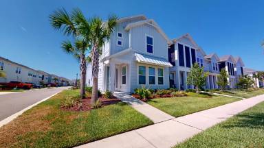 Main picture of 14 Seaport Ln