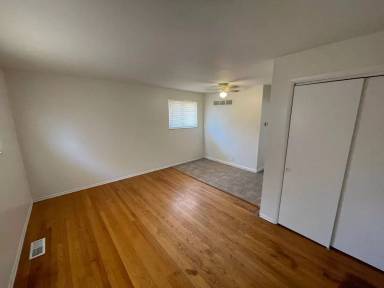 Main picture of 325 Eichelberger St